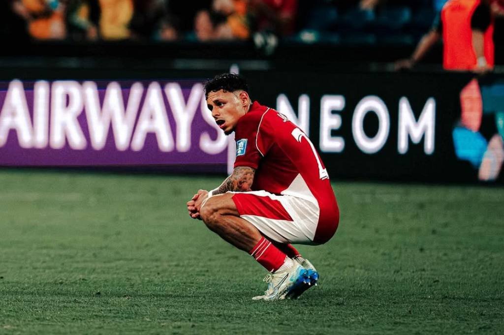 Dean James Disebut Cocok Gabung Ajax Ketimbang Bek Tangguh Argentina