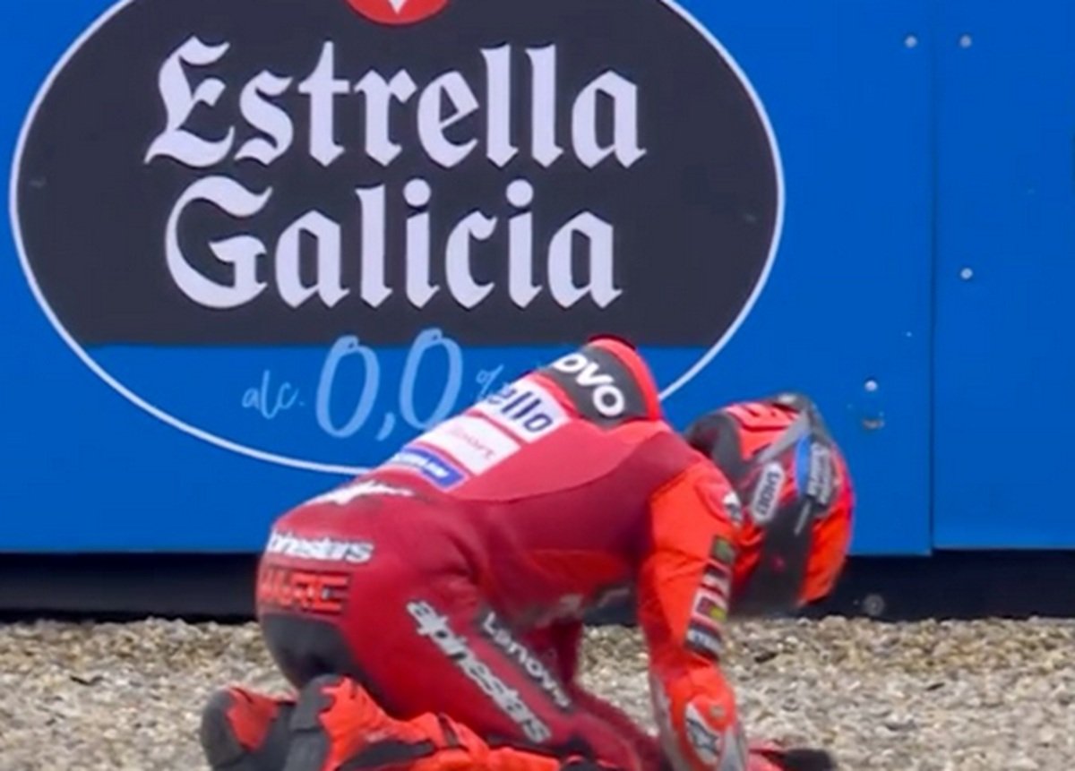 Kondisi Marc Marquez Usai Jatuh 2 Kali di MotoGP Belanda 2025: Jatuh di Gravel Sangat Menyakitkan!