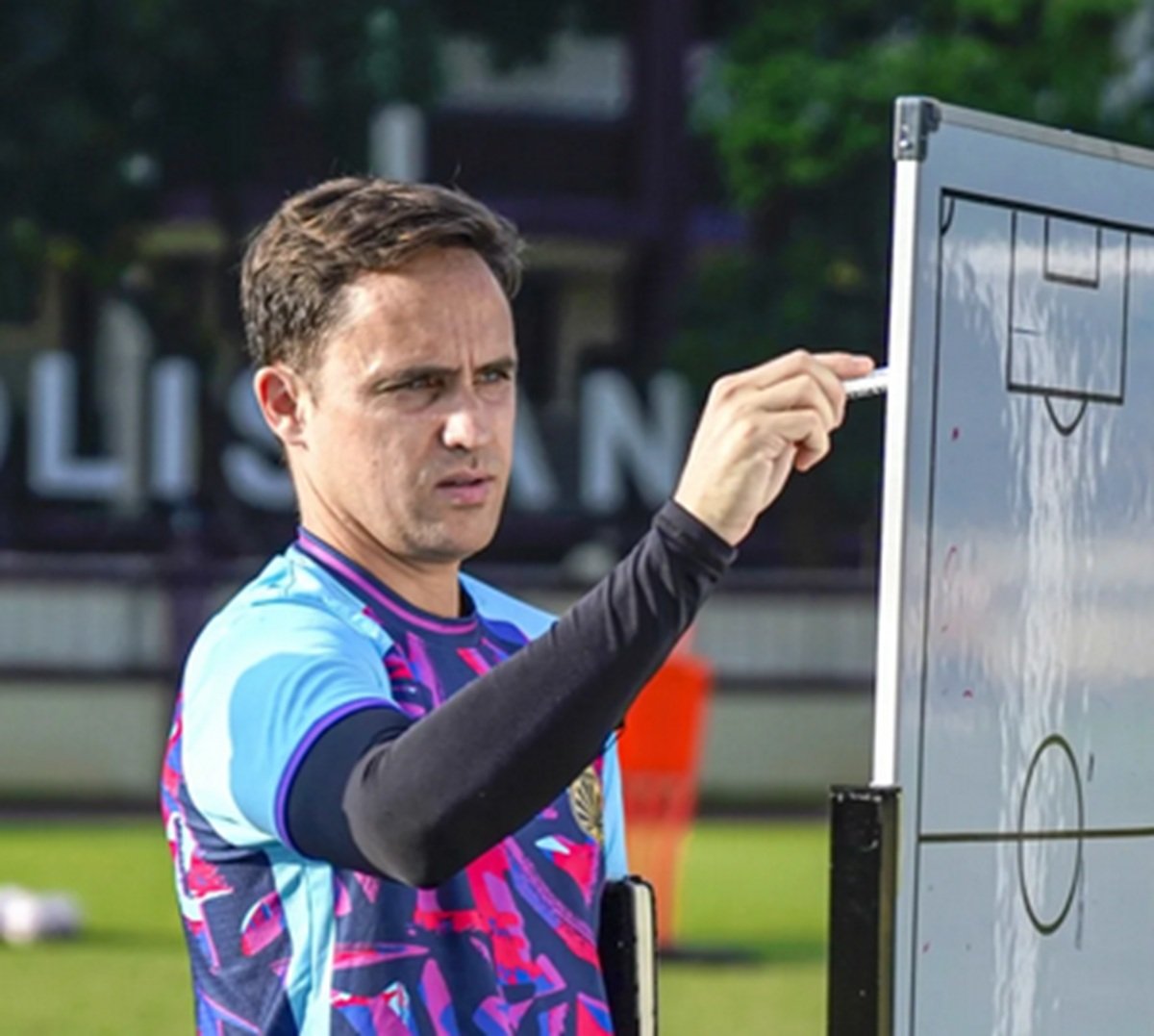 Tatap Liga 1 2025-2026, Paul Munster Ogah Sesumbar soal Target Bersama Bhayangkara FC