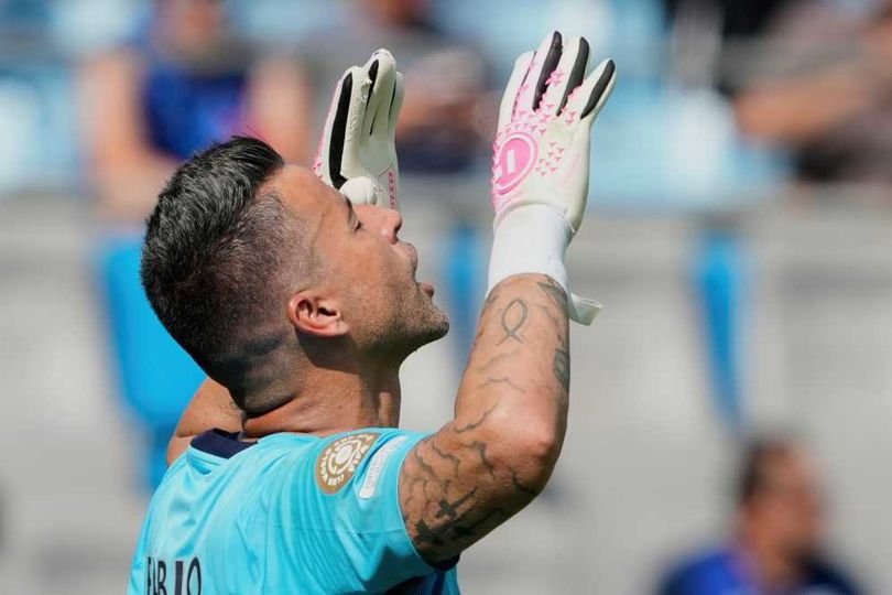 Fabio, Kiper 44 Tahun Fluminense yang Gagalkan Langkah Inter Milan